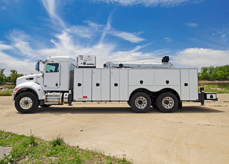 Summit 20 Series service truck peterbilt