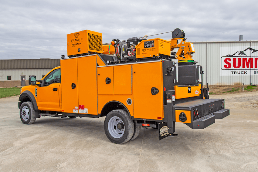 7 series summit truck body 7529 hydraulic crane service truck air compressor