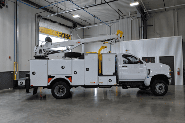 summit man bucket truck on chevy silverado service truck