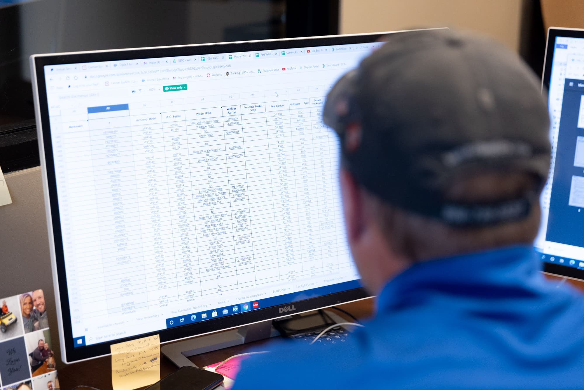 customer support for service truck bodies (home)